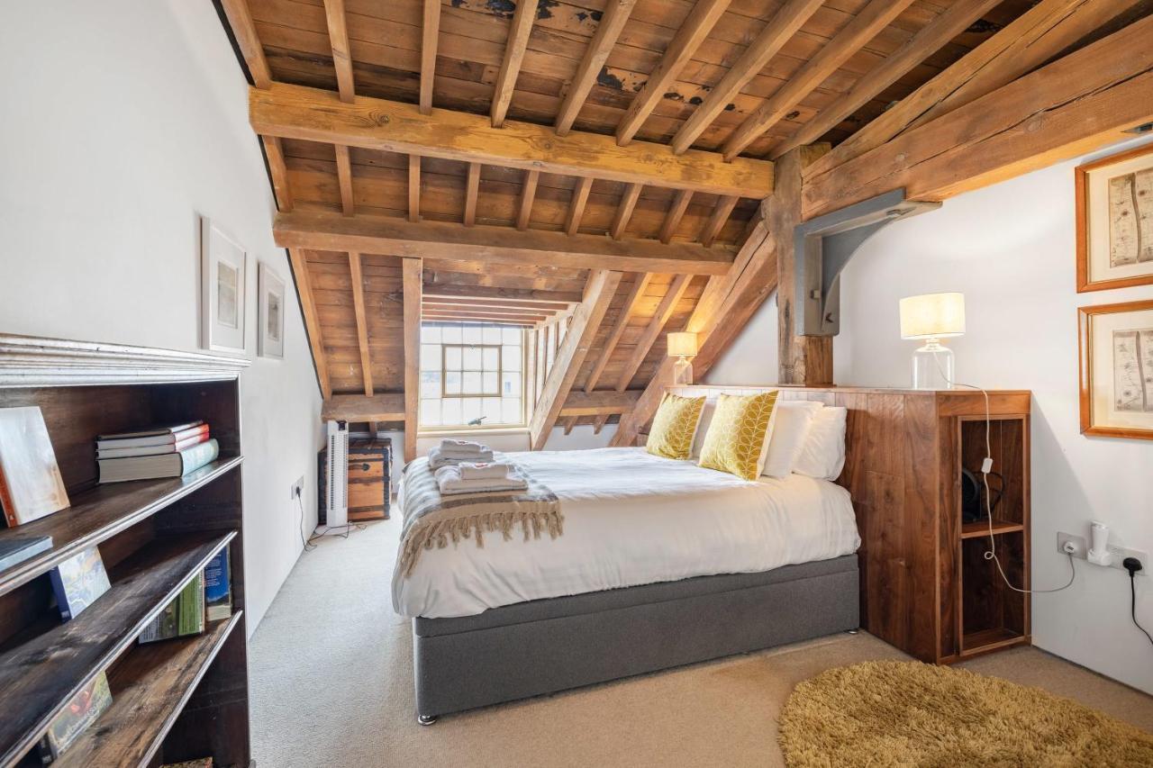 Luxury 2 Bed Apartment In Historic Royal William Yard Plymouth Exterior foto
