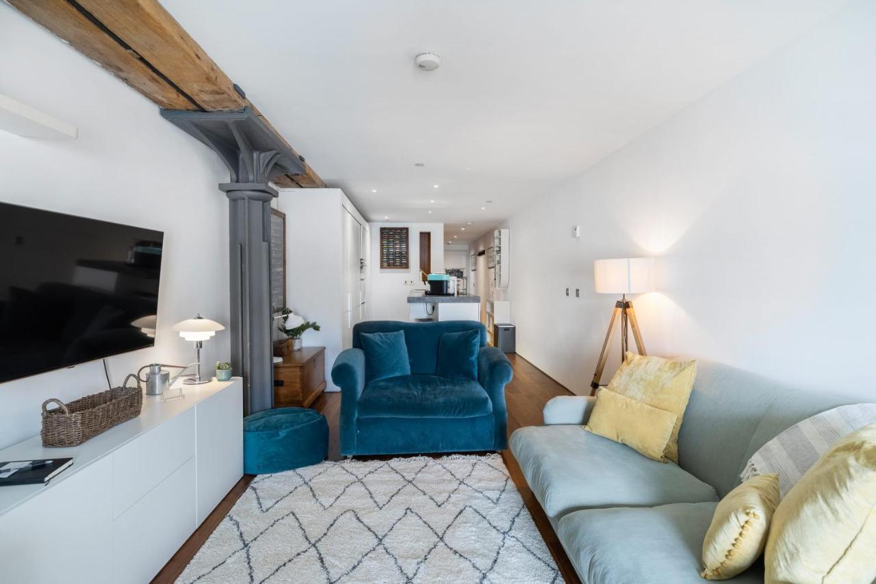 Luxury 2 Bed Apartment In Historic Royal William Yard Plymouth Exterior foto