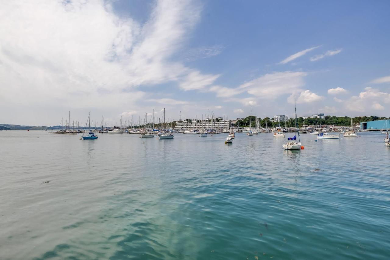 Luxury 2 Bed Apartment In Historic Royal William Yard Plymouth Exterior foto
